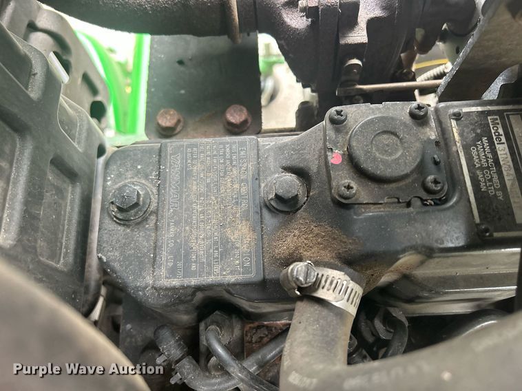 image for item DR4723 2012 John Deere 3520  MFWD tractor