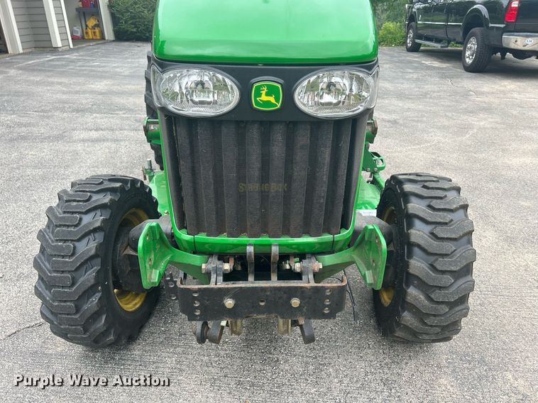 image for item DR4723 2012 John Deere 3520  MFWD tractor