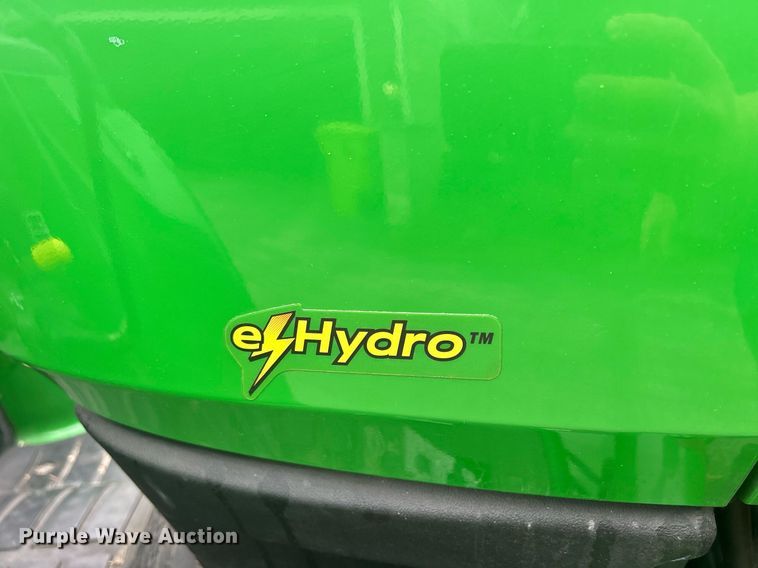 image for item DR4723 2012 John Deere 3520  MFWD tractor