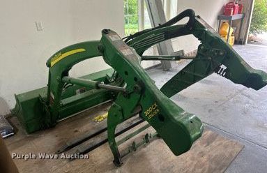 image for item DR4723 2012 John Deere 3520  MFWD tractor