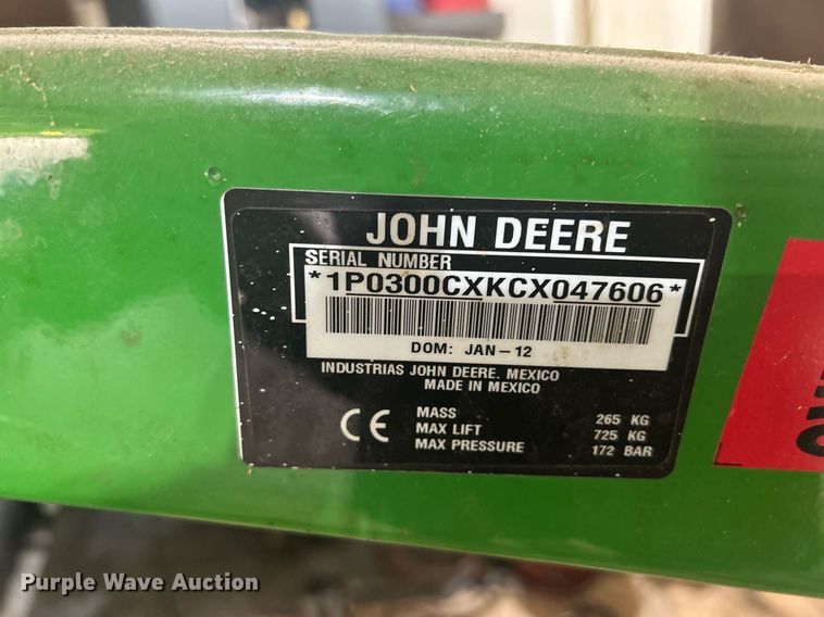 image for item DR4723 2012 John Deere 3520  MFWD tractor