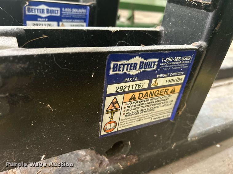 image for item DR4723 2012 John Deere 3520  MFWD tractor