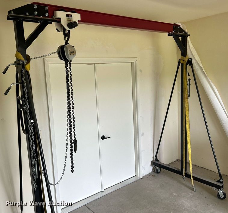 image for item DR4725 A-frame hoist