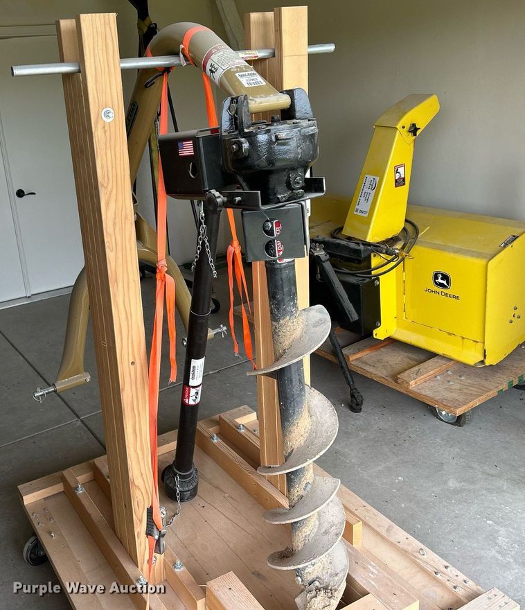 image for item DR4726 Land Pride PD25  post hole auger
