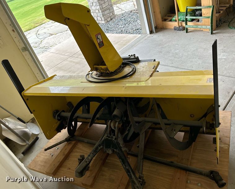image for item DR4727 John Deere 59  snow blower