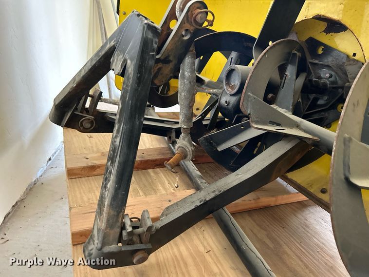 image for item DR4727 John Deere 59  snow blower