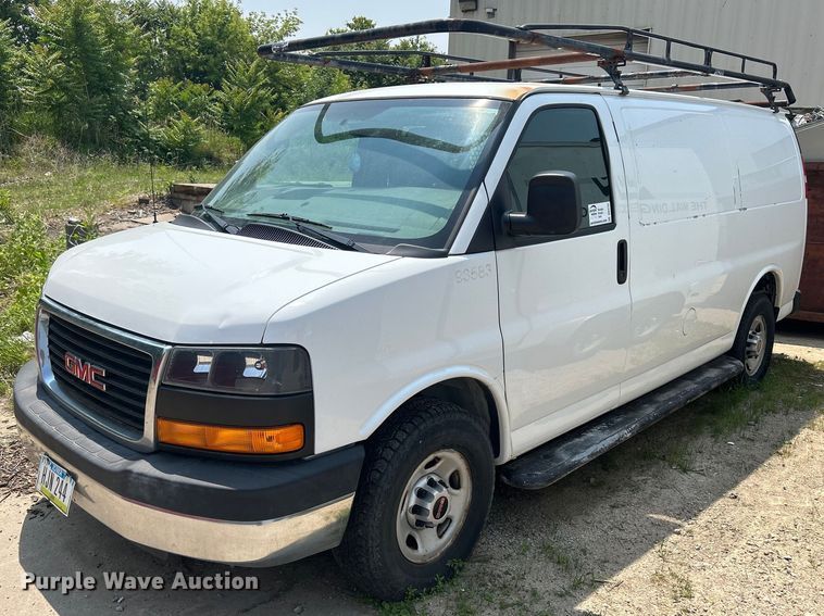 image for item DR4732 2015 GMC Savana G2500  van