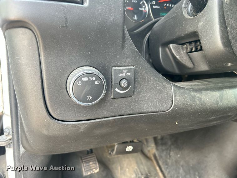 image for item DR4732 2015 GMC Savana G2500  van