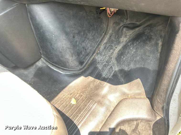 image for item DR4732 2015 GMC Savana G2500  van