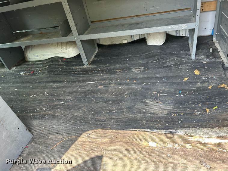 image for item DR4732 2015 GMC Savana G2500  van