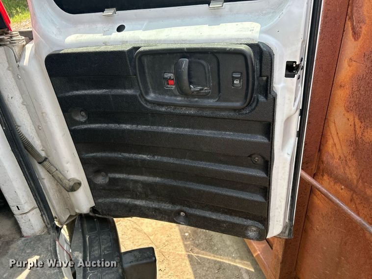 image for item DR4732 2015 GMC Savana G2500  van