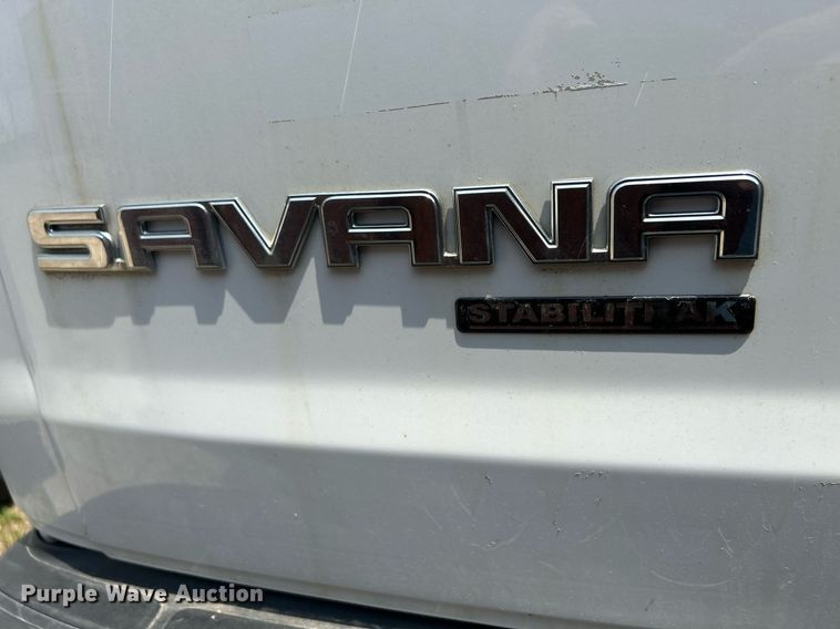 image for item DR4732 2015 GMC Savana G2500  van