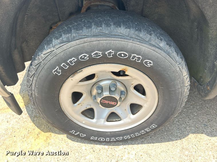 image for item DR4734 2015 GMC Sierra 1500  pickup truck