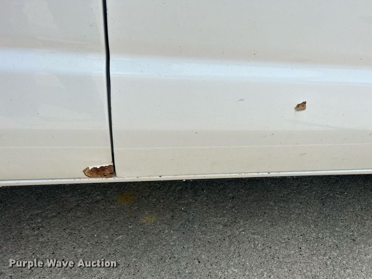 image for item DR4735 2014 Ford E350 Super Duty  van