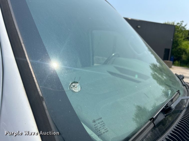 image for item DR4735 2014 Ford E350 Super Duty  van