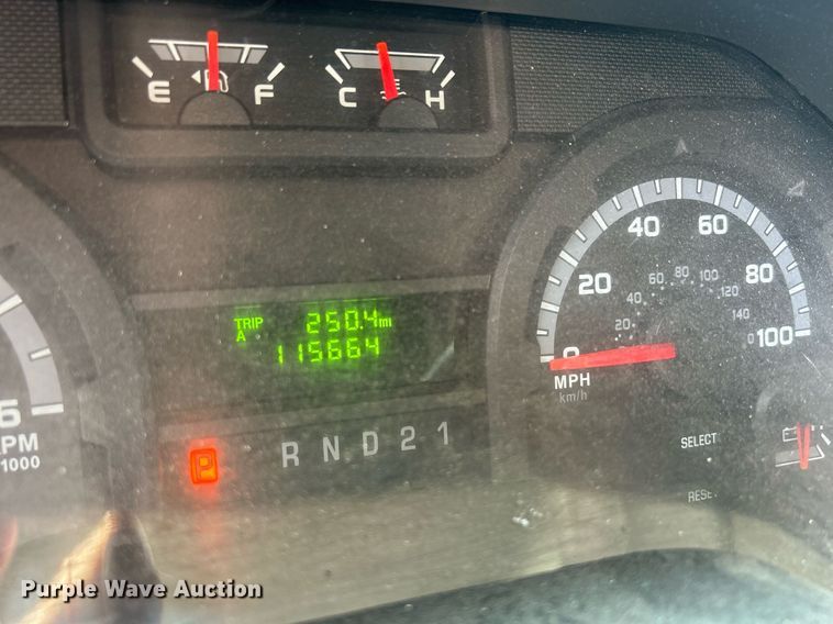 image for item DR4735 2014 Ford E350 Super Duty  van