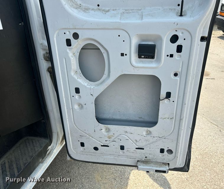 image for item DR4735 2014 Ford E350 Super Duty  van