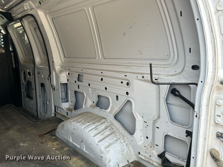 image for item DR4735 2014 Ford E350 Super Duty  van