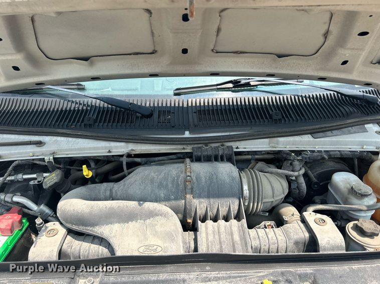 image for item DR4735 2014 Ford E350 Super Duty  van