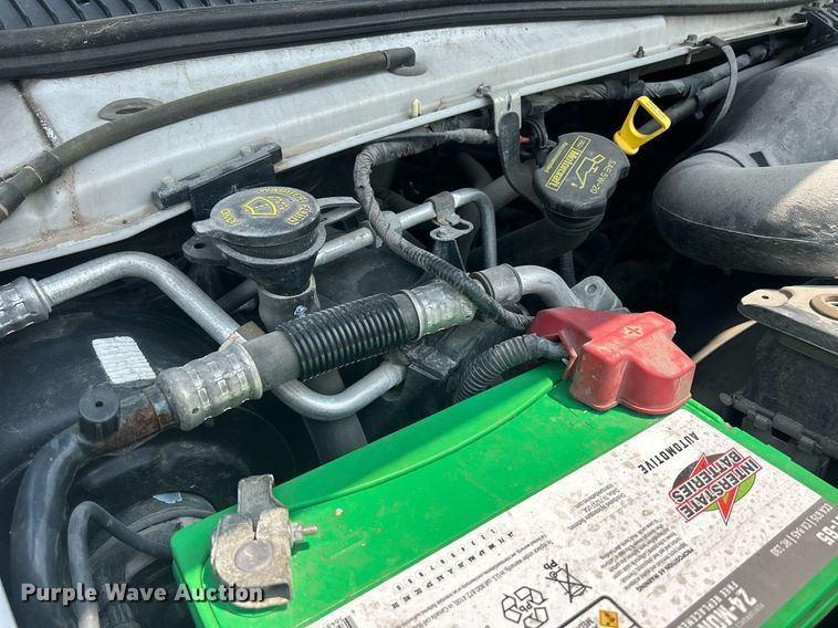 image for item DR4735 2014 Ford E350 Super Duty  van