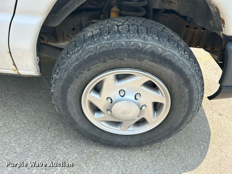 image for item DR4735 2014 Ford E350 Super Duty  van