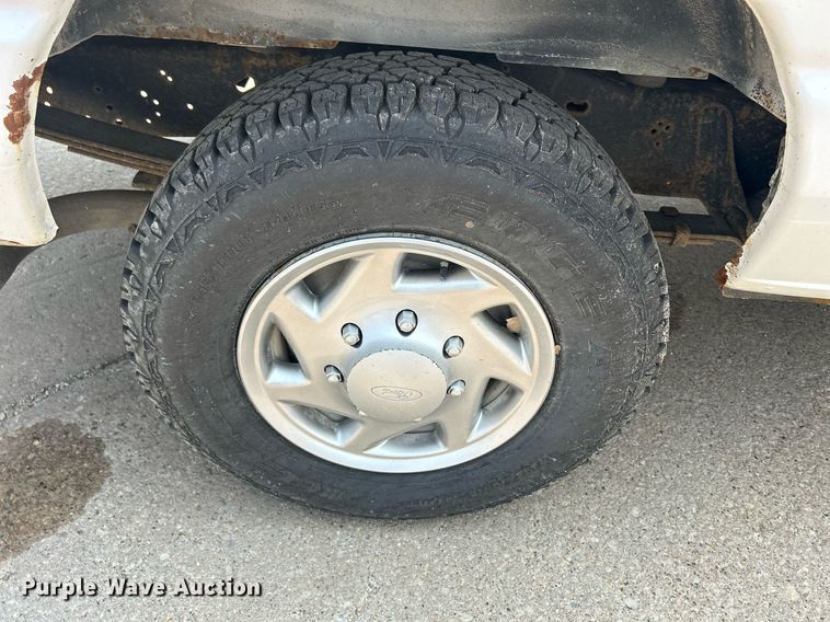 image for item DR4735 2014 Ford E350 Super Duty  van