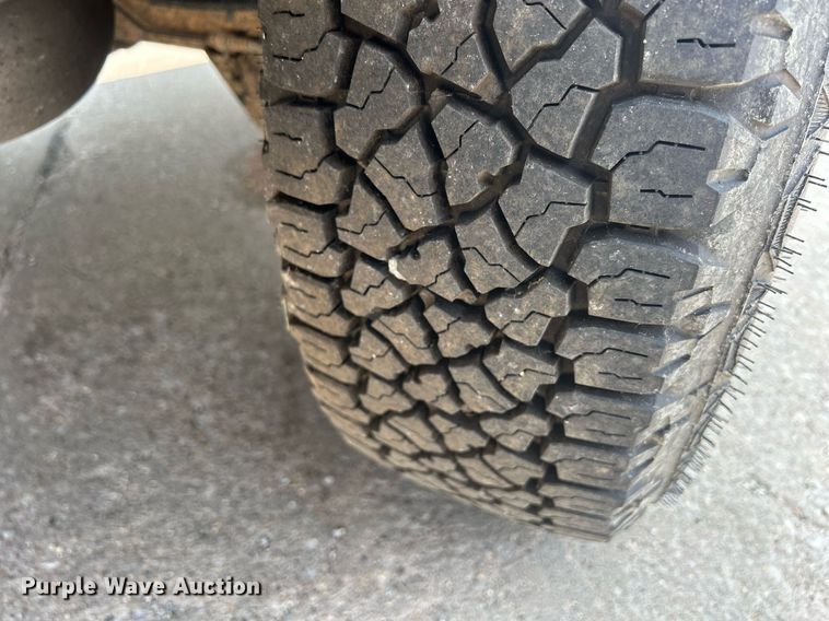 image for item DR4735 2014 Ford E350 Super Duty  van