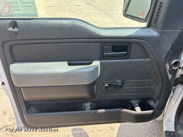 image for item DR4736 2014 Ford F150 XL  pickup truck