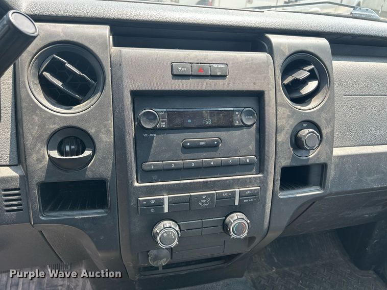 image for item DR4736 2014 Ford F150 XL  pickup truck