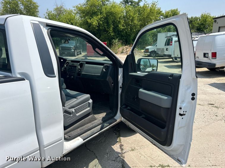 image for item DR4736 2014 Ford F150 XL  pickup truck