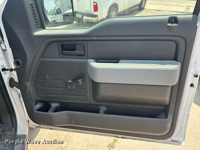 image for item DR4736 2014 Ford F150 XL  pickup truck