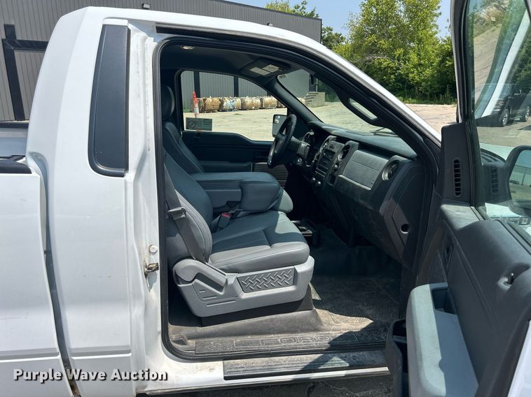 image for item DR4736 2014 Ford F150 XL  pickup truck