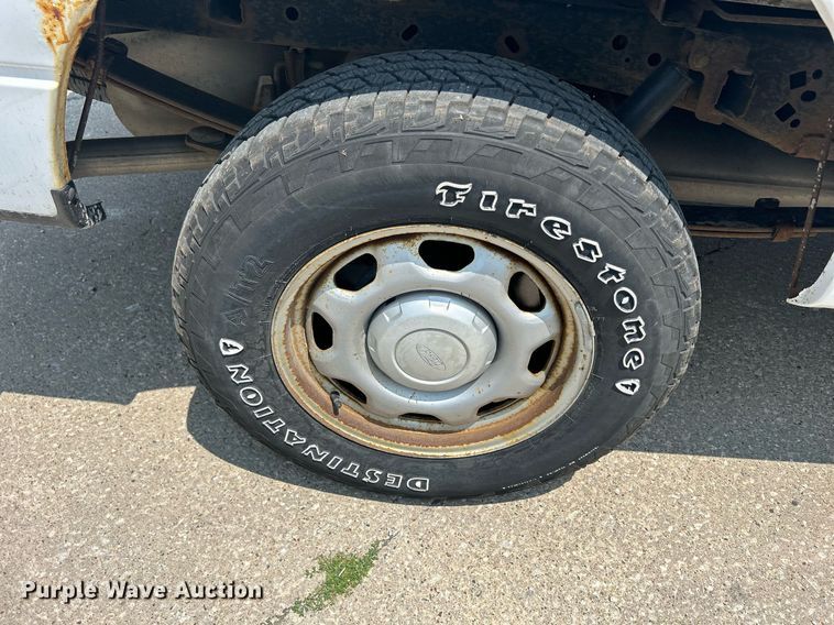 image for item DR4736 2014 Ford F150 XL  pickup truck