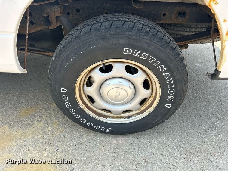 image for item DR4736 2014 Ford F150 XL  pickup truck