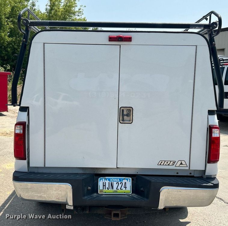 image for item DR4737 2016 Ford F250 Super Duty XL  pickup truck