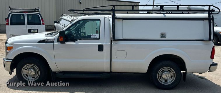 image for item DR4737 2016 Ford F250 Super Duty XL  pickup truck