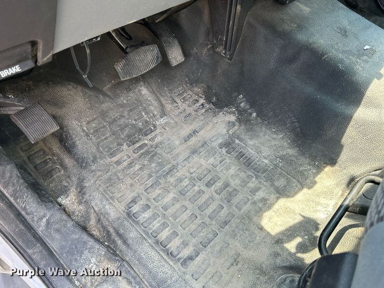 image for item DR4737 2016 Ford F250 Super Duty XL  pickup truck