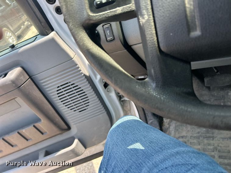 image for item DR4737 2016 Ford F250 Super Duty XL  pickup truck