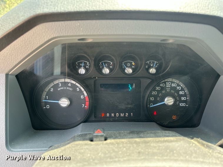 image for item DR4737 2016 Ford F250 Super Duty XL  pickup truck