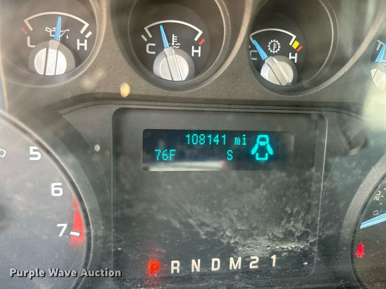 image for item DR4737 2016 Ford F250 Super Duty XL  pickup truck