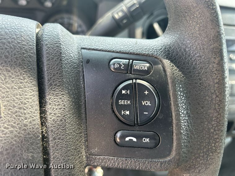 image for item DR4737 2016 Ford F250 Super Duty XL  pickup truck