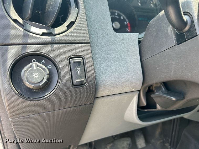 image for item DR4737 2016 Ford F250 Super Duty XL  pickup truck