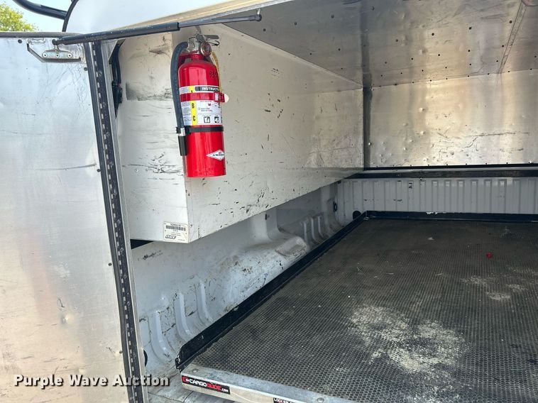 image for item DR4737 2016 Ford F250 Super Duty XL  pickup truck