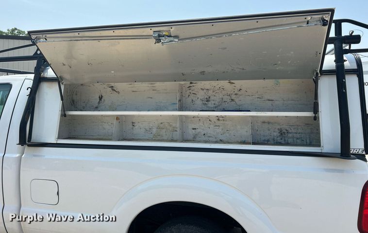 image for item DR4737 2016 Ford F250 Super Duty XL  pickup truck