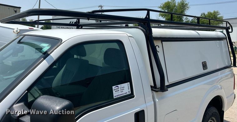 image for item DR4737 2016 Ford F250 Super Duty XL  pickup truck