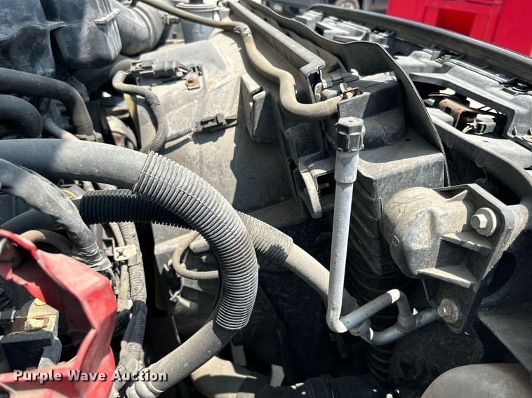 image for item DR4737 2016 Ford F250 Super Duty XL  pickup truck