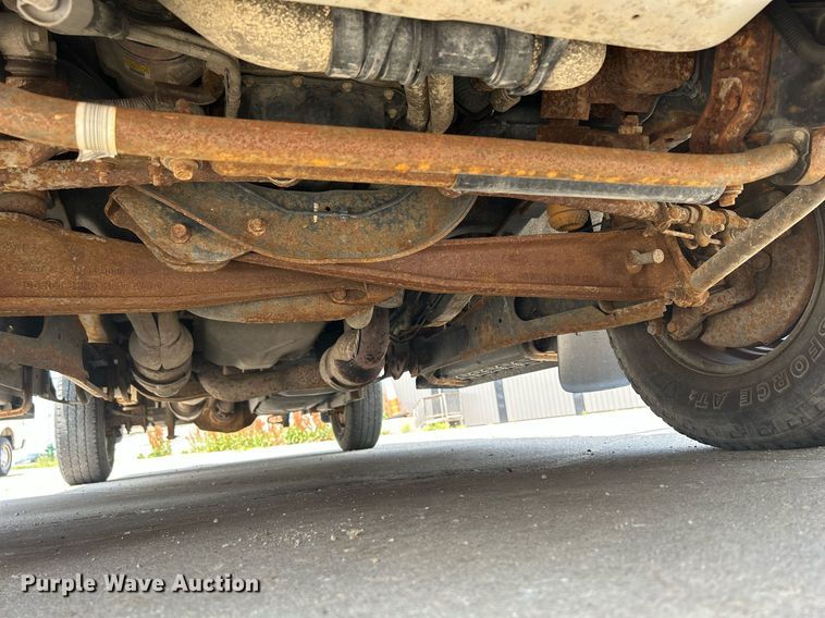 image for item DR4737 2016 Ford F250 Super Duty XL  pickup truck