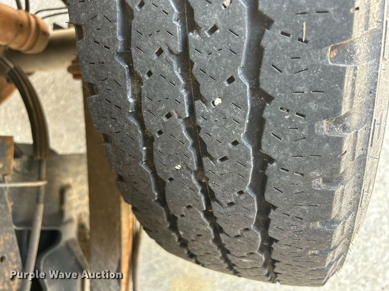 image for item DR4737 2016 Ford F250 Super Duty XL  pickup truck