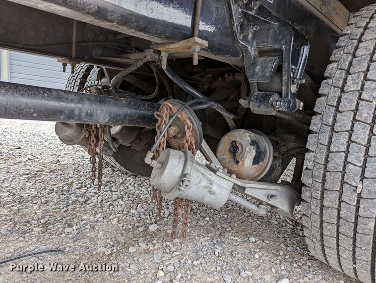 image for item DR6810 2013 Kenworth T370  box truck