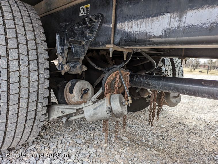 image for item DR6810 2013 Kenworth T370  box truck